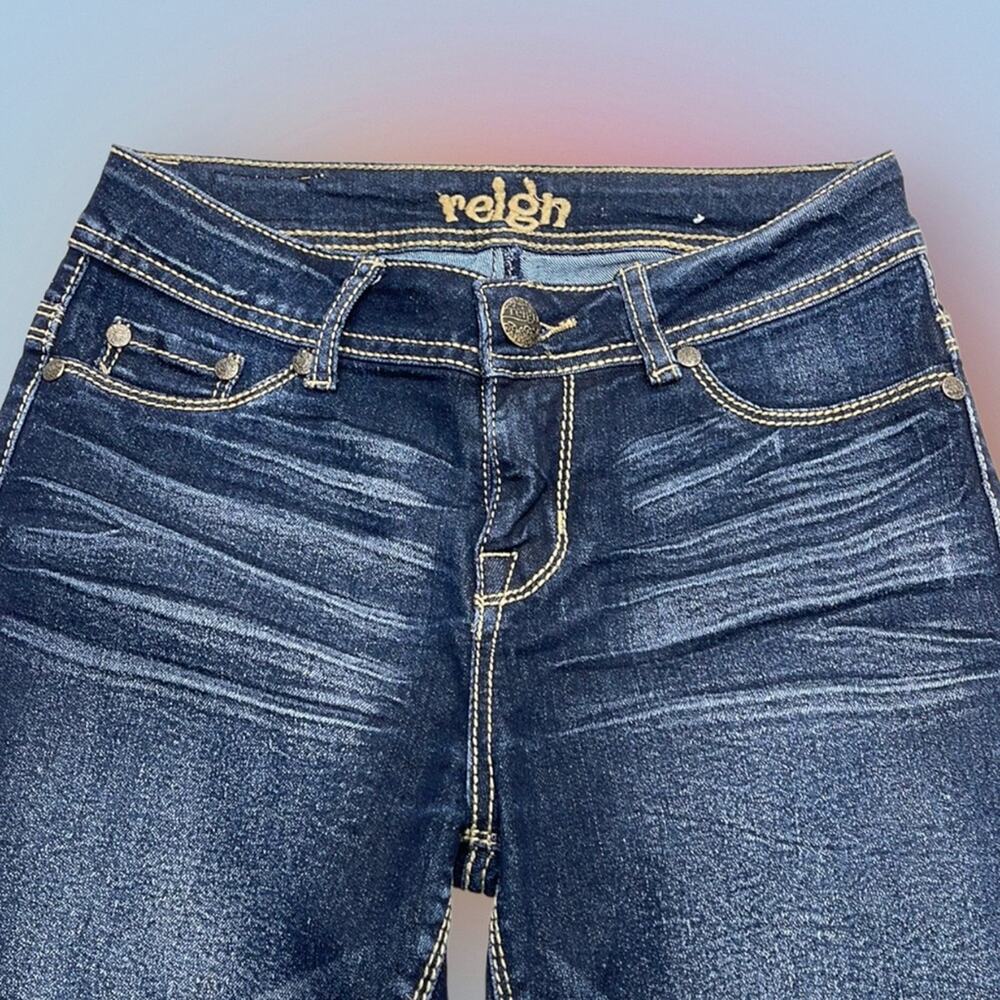 REIGN Women’s 1 (juniors) Skinny Blue Jeans